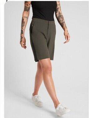 Athleta Tribeca 7" Bermuda Short Size 6 NWT Grey Black Side Stripe